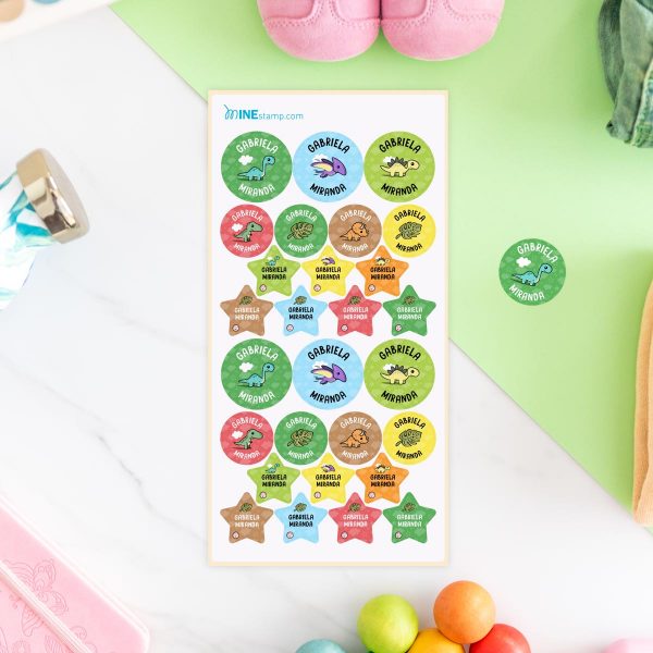 Etiquetas adhesivas redondas y estrellas DINOSAURIOS