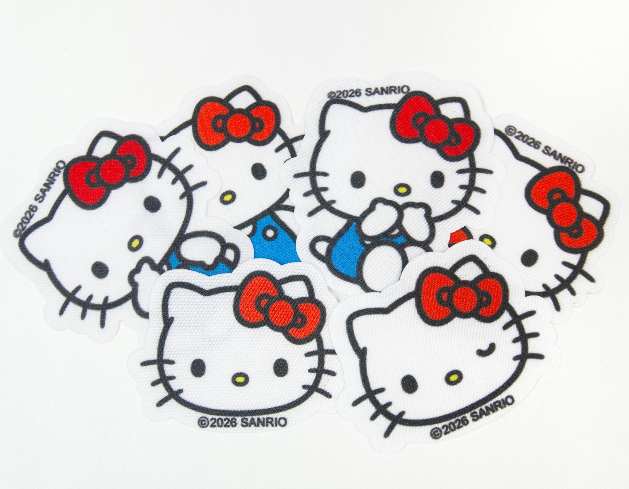 6 Parches Hello Kitty